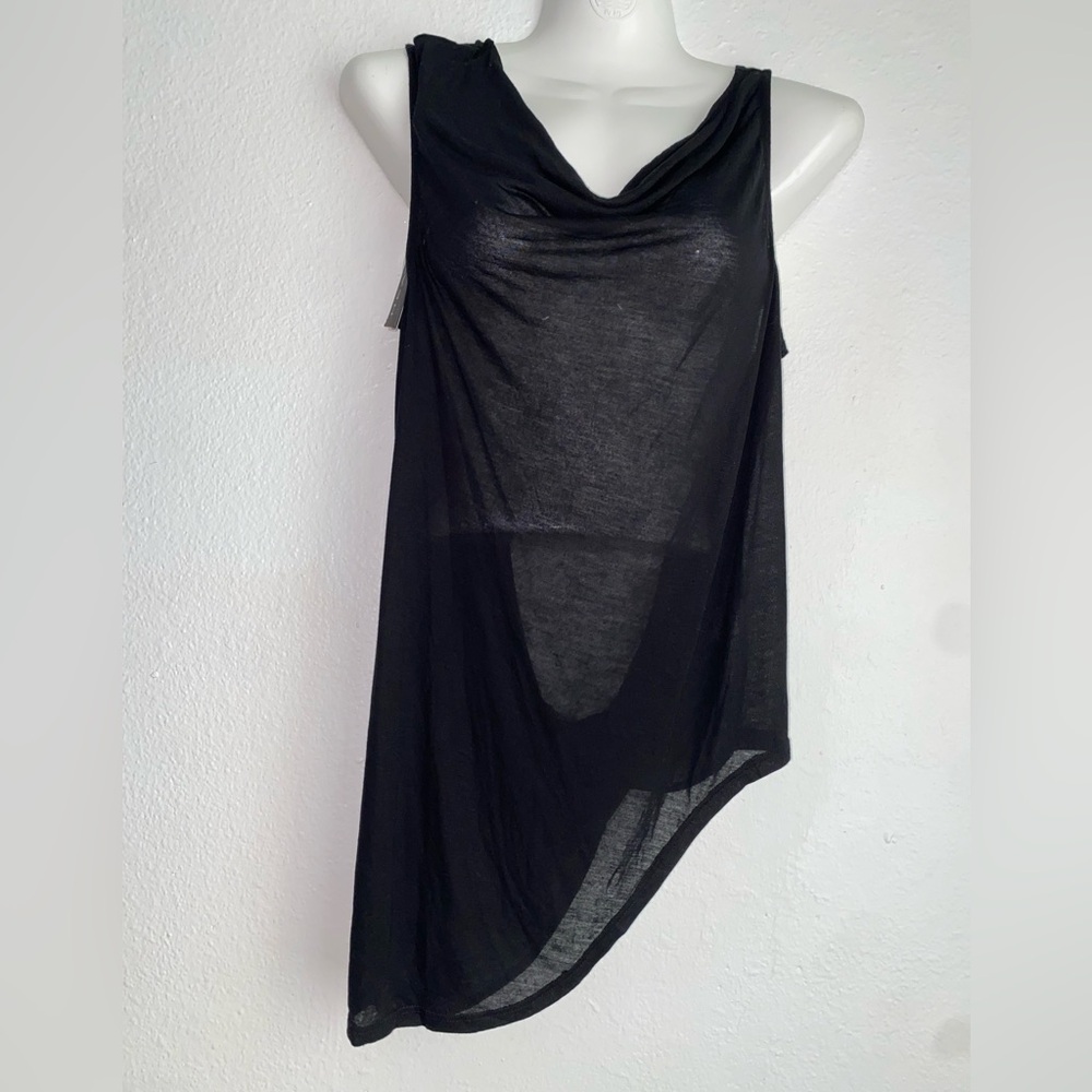 Sleeveless knit top (NWT)